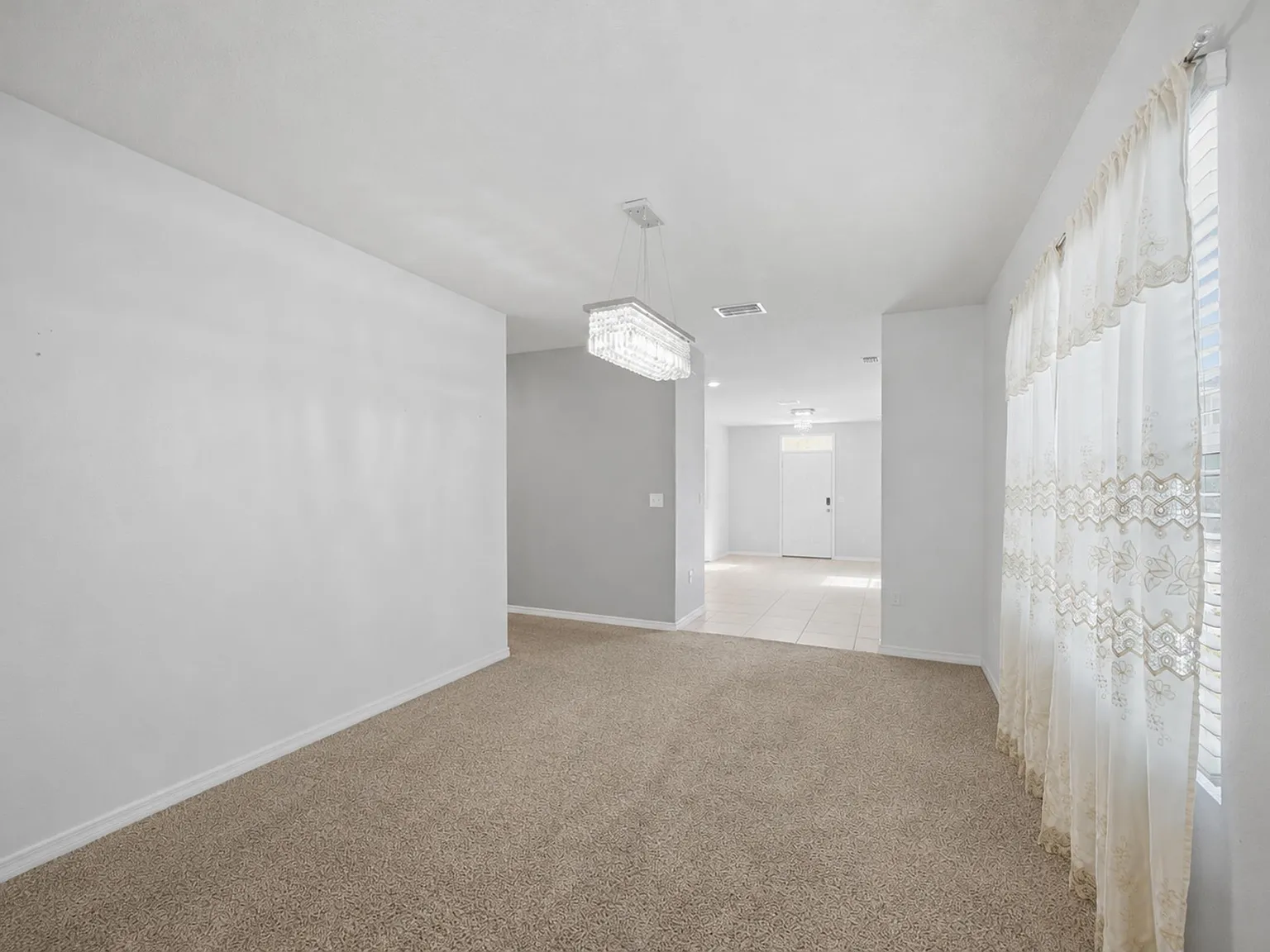 3 bed, 1516 sqft, $2,600 — Photo 3