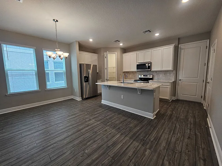 14371 Braemar St — Photo 9