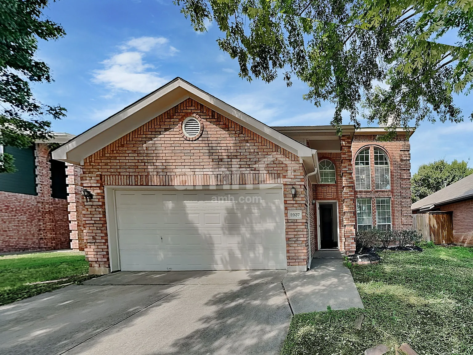 3 bed, 2.5 bath, 2085 sqft, $2,475 — Photo 1