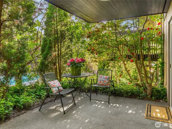 1425 S Puget Drive #I 2, Renton, WA 98055