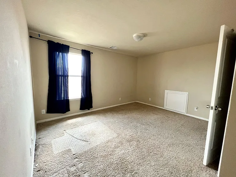 10831 Woodwind Shadows Dr — Photo 28