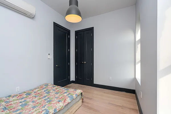 Rented by Nooklyn NYC LLC | media 6