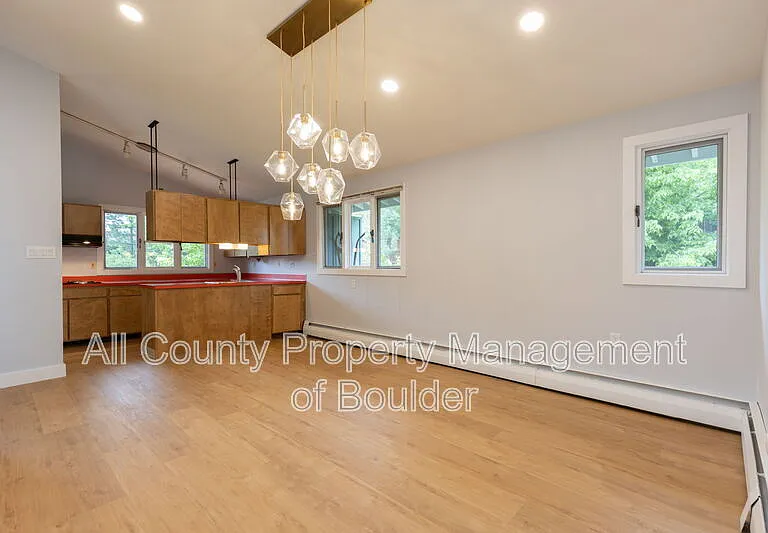 2220 Norwood Ave — Photo 14