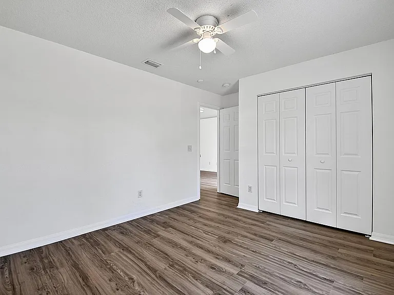 15 Renmont Ct — Photo 38
