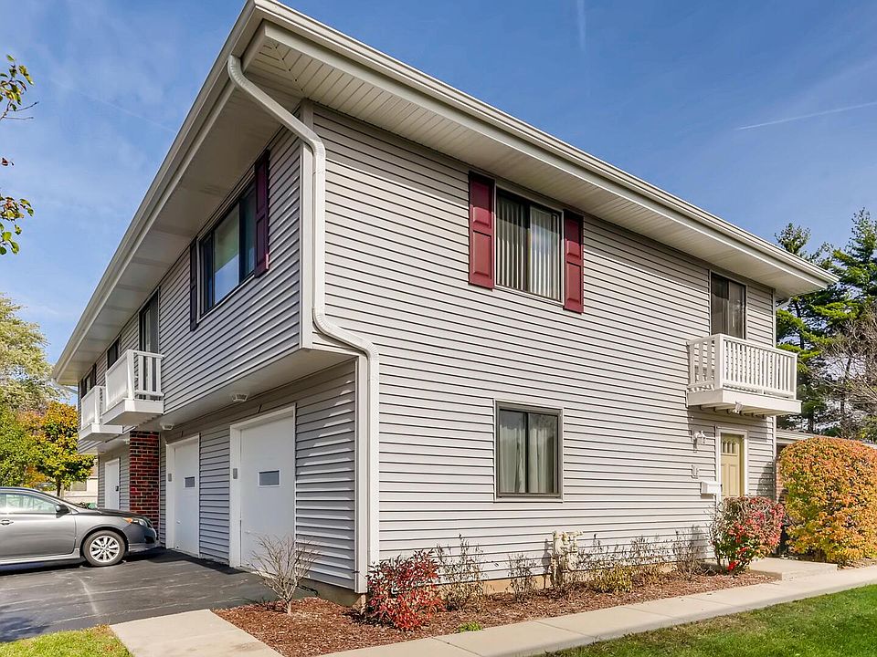 1st image of 7 Eastham Ct #7