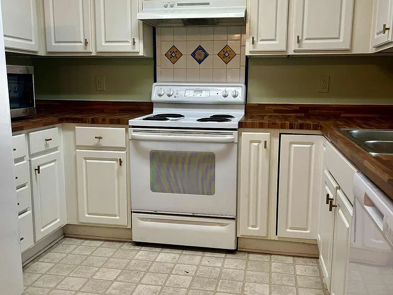 524 Beverly Dr — Photo 33