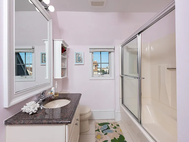 5501 Atlantic Ave #2026 — Photo 34