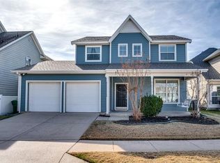 9914 Maple Dr, Aubrey, TX 76227