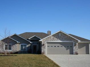 3400 Kellygreen Dr, Angola, IN 46703