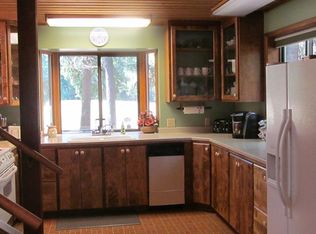 424 N Milnor Lake Rd, Troy, MT 59935