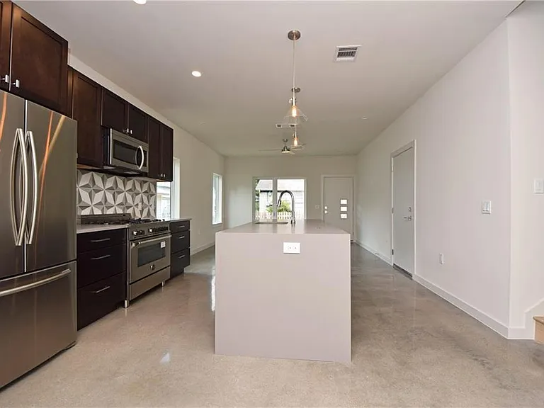 5405 Sunshine Dr #2 — Photo 6