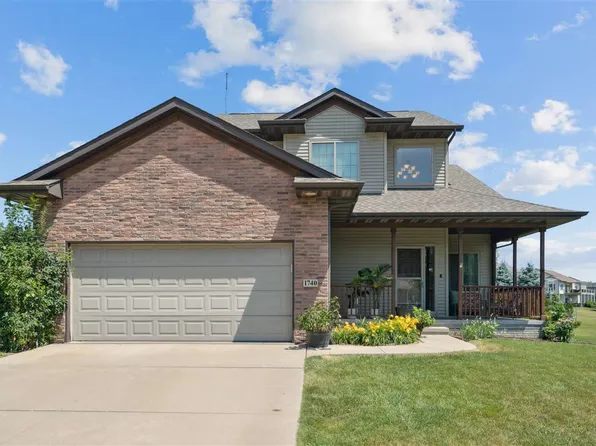 1740 Silver Maple Trl, North Liberty, IA 52317