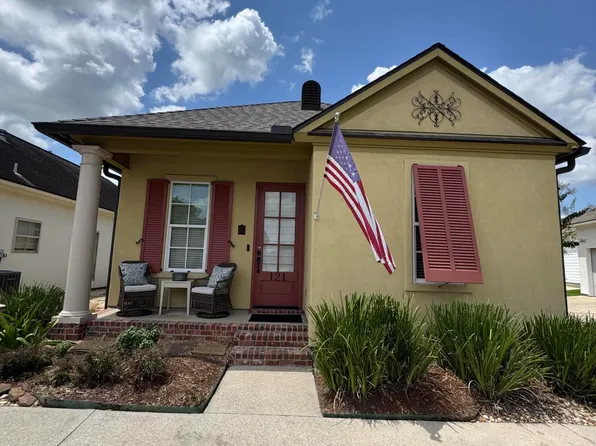 121 Barton Ter, Youngsville, LA 70592