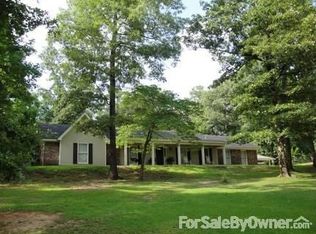 352 Tanglewood Trl, Columbus, MS 39705