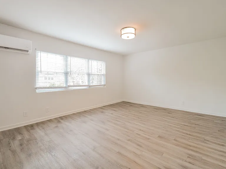 401 Clifton Rd NE #3 — Photo 9