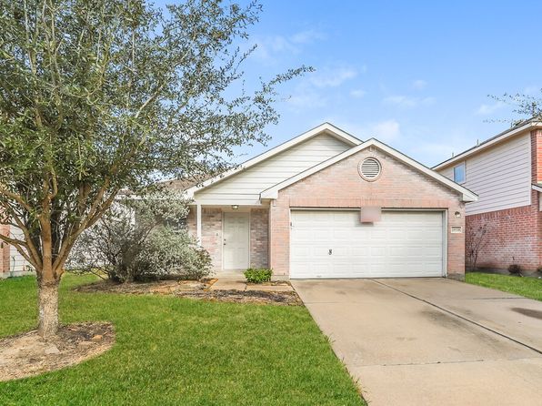 20830 Banyan Crest Ln