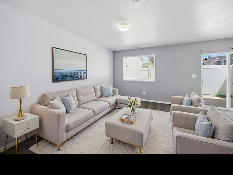 1436 W Mayapple Way — Photo 4
