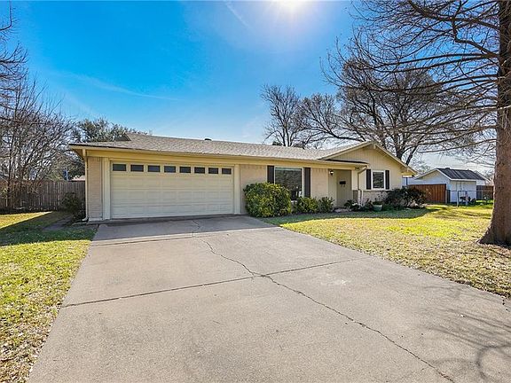 2nd image of 2945 Sinbad Cir