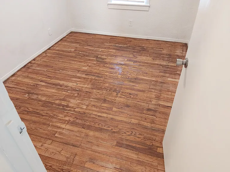 1017 N Woodland St — Photo 6
