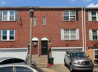 9446 Woodbridge Rd, Philadelphia, PA 19114