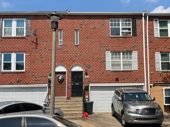 9446 Woodbridge Rd, Philadelphia, PA 19114