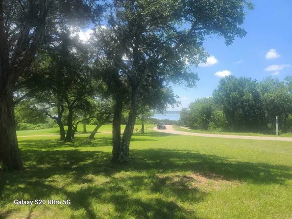 26002 Woodacre Dr, Whitney, TX 76692