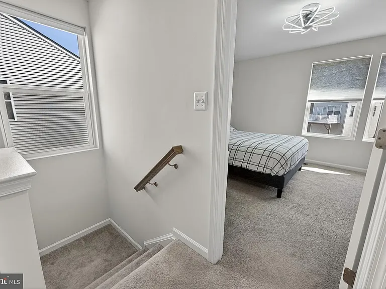 159 Presidents Pointe Ave #159 — Photo 16