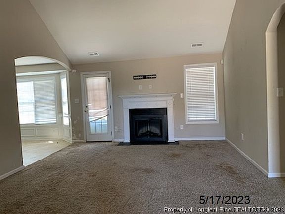2nd image of 119 Blackhawk Ln