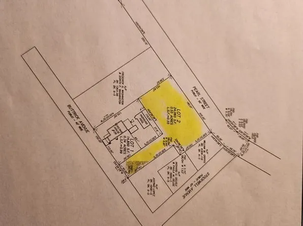 129-129A Buttrick Ave, Fitchburg, MA 01420