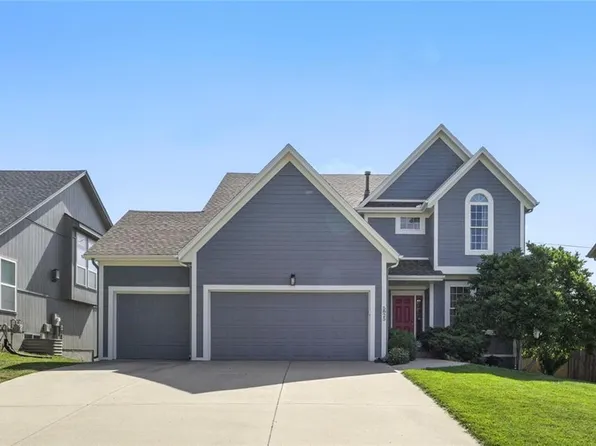 5825 Millbrook St, Shawnee, KS 66218