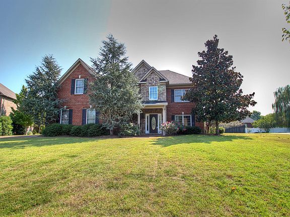 4th image of 2728 James Edmon Ct