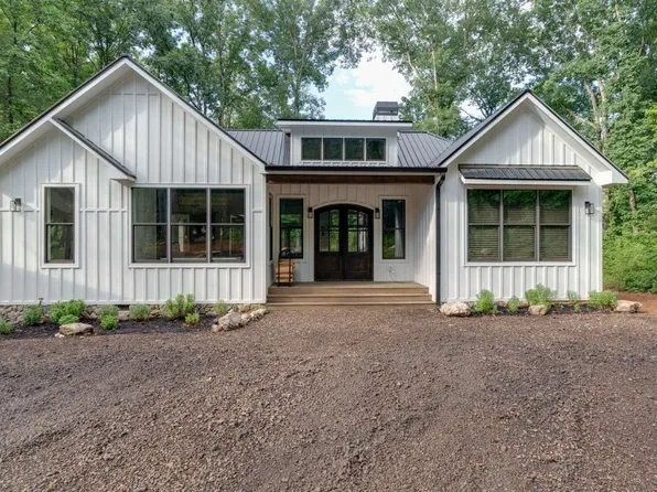 428 Licklog Rd #1, Ellijay, GA 30536