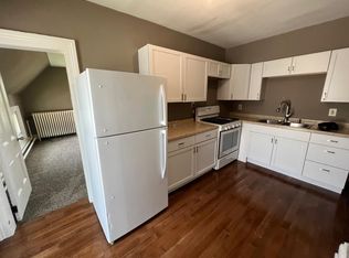 815 W 4th St APT 5, Red Wing, MN 55066