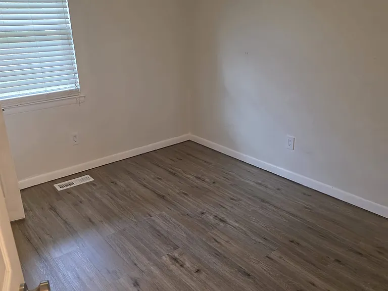 148 Colby Dr NE #1 — Photo 10