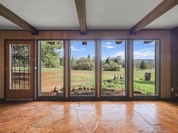 3rd image of 5040 Wilson Hill Rd