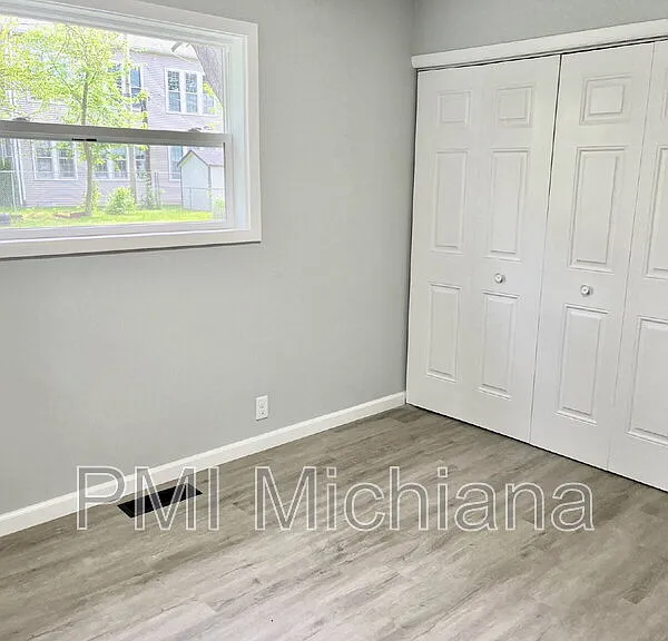 3110 Voll Ln — Photo 15