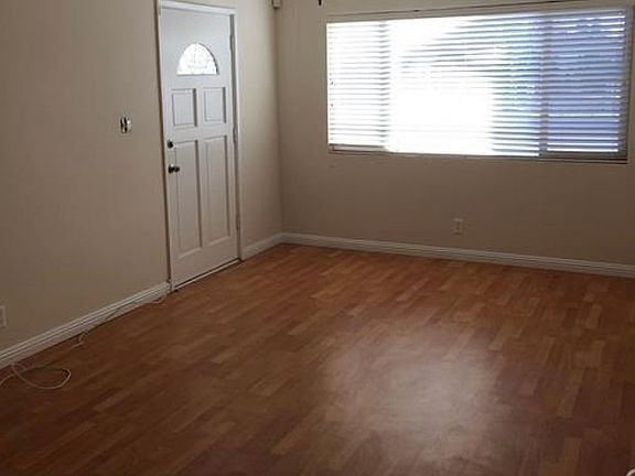 Front room/living room 