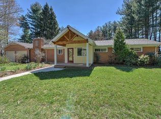 64 Bumblebee Ln, Waynesville, NC 28786