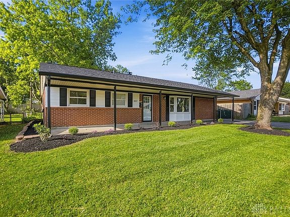 2nd image of 407 Joellen Pl