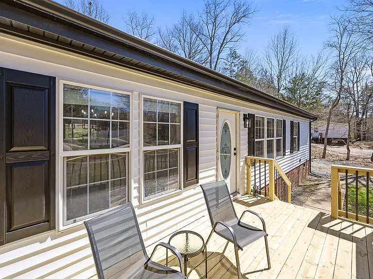 3057 Fountainview Ave — Photo 5