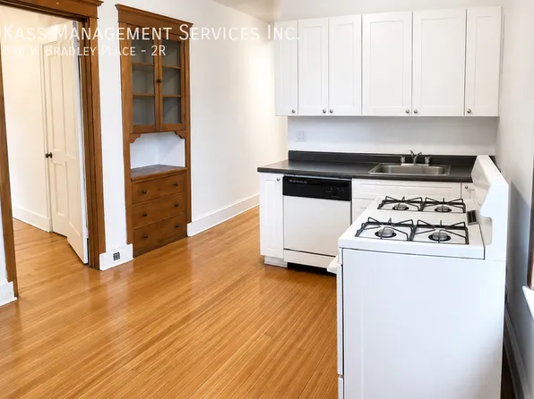 836 W Bradley Pl #2R, Chicago, IL 60613