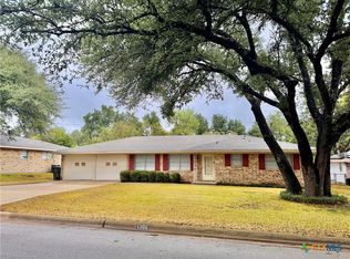 110 E Upshaw Ave, Temple, TX 76501