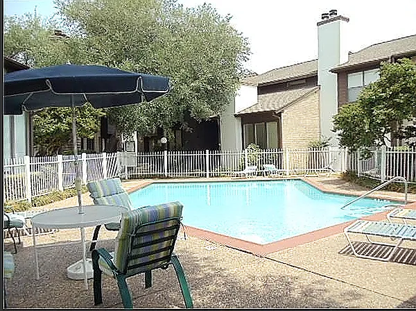 Building Photo - 8020 Braesmain Dr #1711