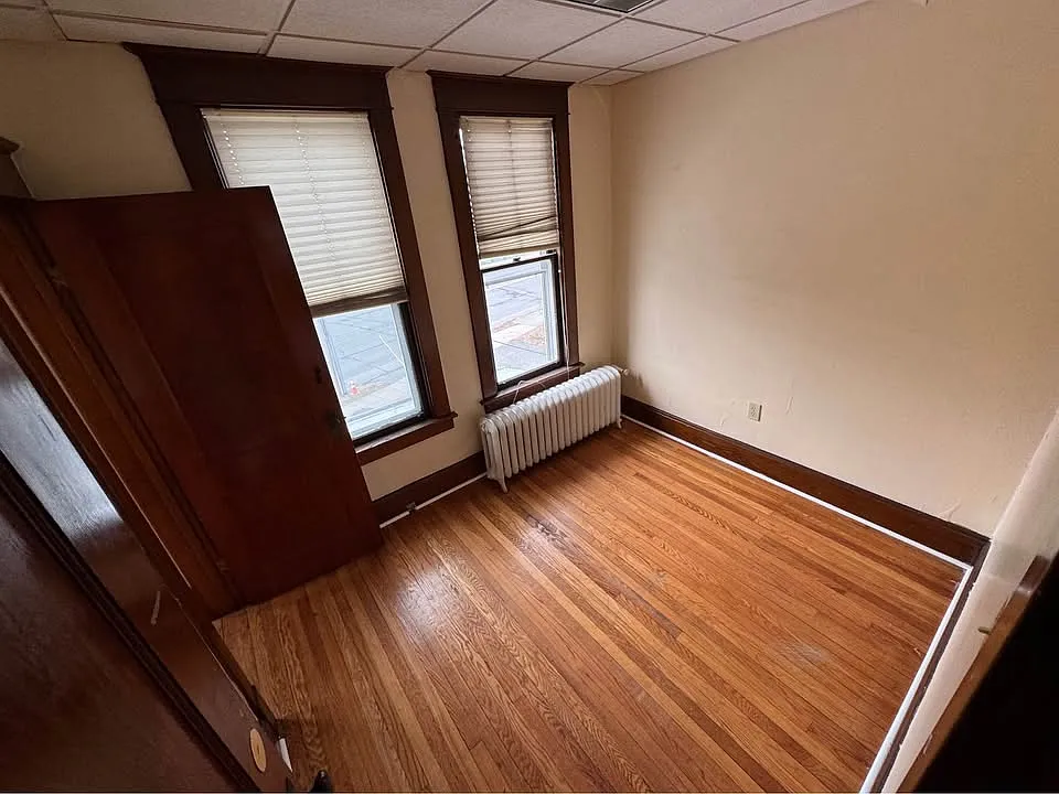 2 bed, $1,798 — Photo 3