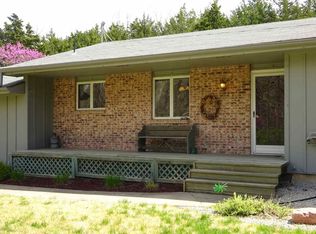 19 Gehrt Rd, Manhattan, KS 66502