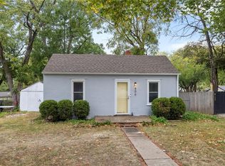 406 NW 1st St, Lees Summit, MO 64063