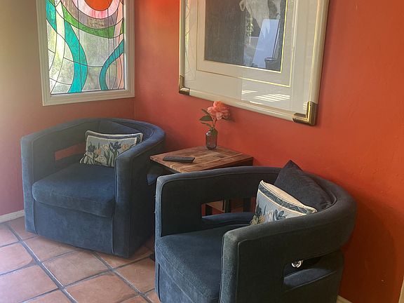 4th image of 2527 33rd St #2