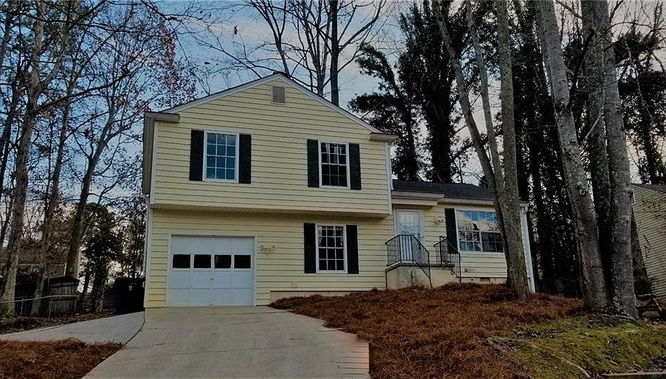 1st image of 79 Birch Rill Dr