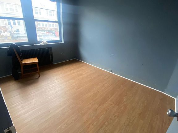 4th image of 786 Smylie Rd