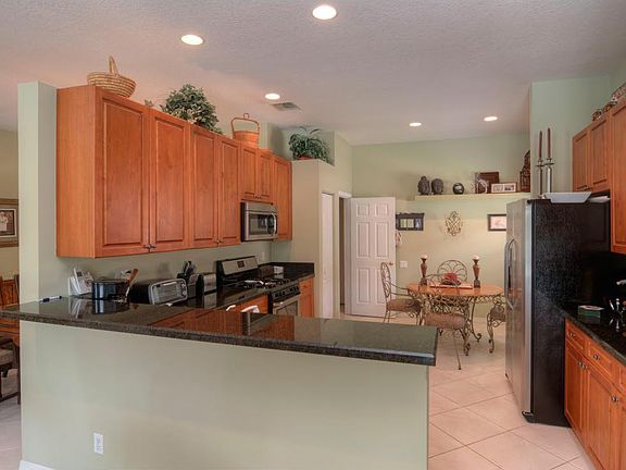 3rd image of 214 NW Chorale Way